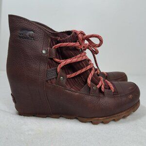 Sorel Sandy Lace Up‎ Wedge Boots NL2628-628 Women's 8.5 Burgundy Leather EUC